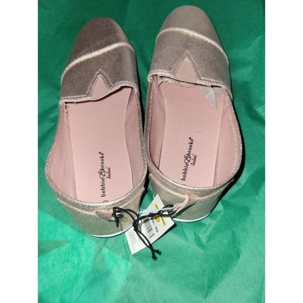 NWT Rose Gold Shimmer Slip On womens shoes size 10